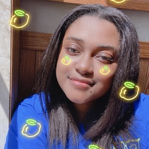 Meet your Posher, Yasmine